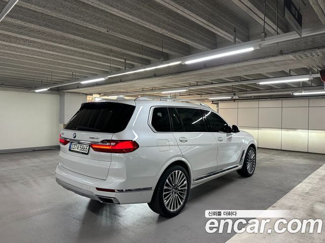 BMW X7 xDrive 40i Design Pure Excellence 6-Seater