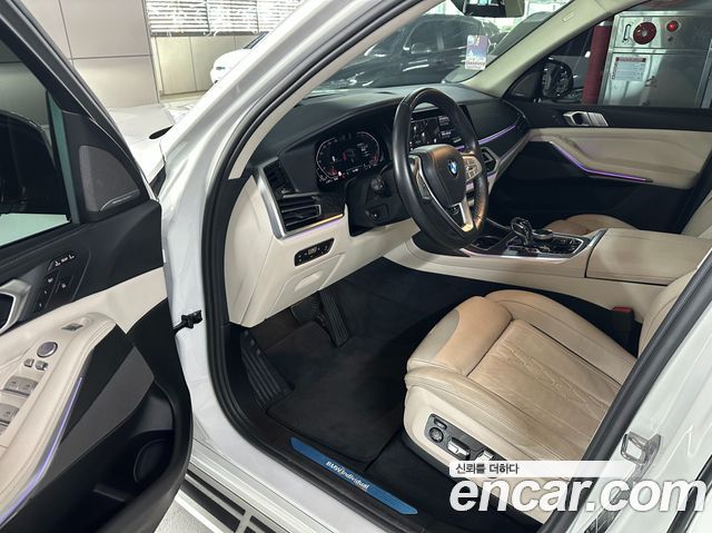 BMW X7 xDrive 40i Design Pure Excellence 6-Seater