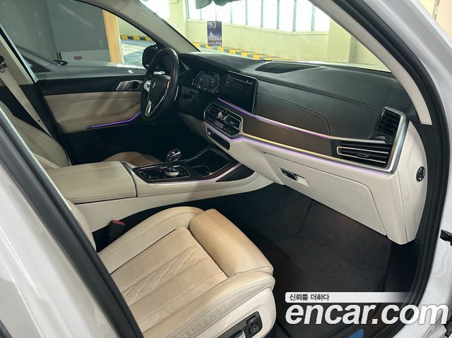 BMW X7 xDrive 40i Design Pure Excellence 6-Seater
