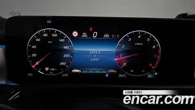 Mercedes-Benz CLA-Class CLA250 4MATIC