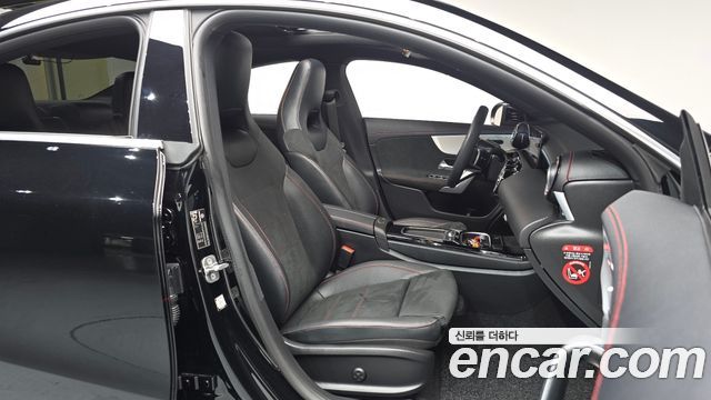 Mercedes-Benz CLA-Class CLA250 4MATIC