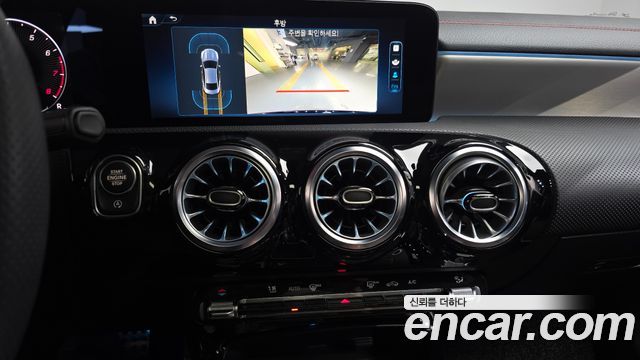 Mercedes-Benz CLA-Class CLA250 4MATIC