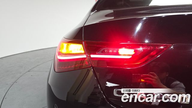 Mercedes-Benz CLA-Class CLA250 4MATIC