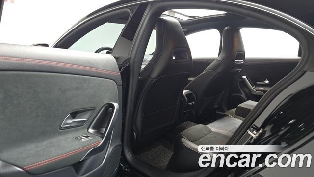 Mercedes-Benz CLA-Class CLA250 4MATIC