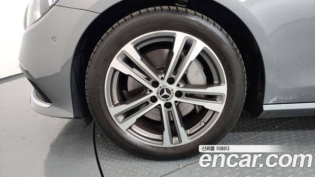 Mercedes-Benz E-Class E350 4MATIC Avantgarde