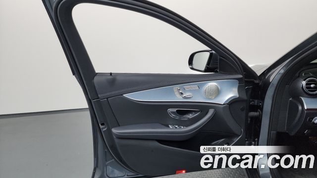 Mercedes-Benz E-Class E350 4MATIC Avantgarde