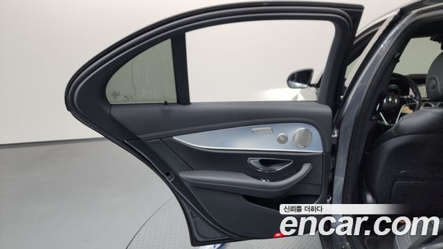 Mercedes-Benz E-Class E350 4MATIC Avantgarde