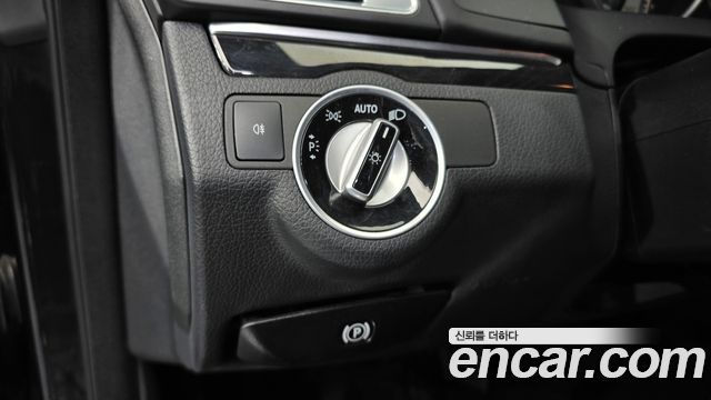 Mercedes-Benz E-Class E400 Cabriolet