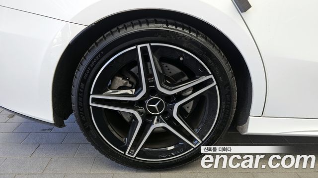 Mercedes-Benz A-Class AMG A35 4MATIC Sedan