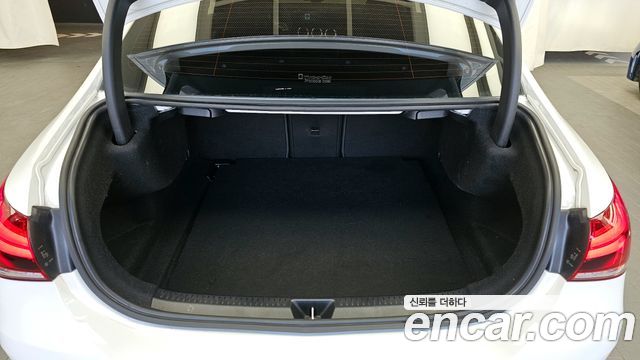 Mercedes-Benz A-Class AMG A35 4MATIC Sedan