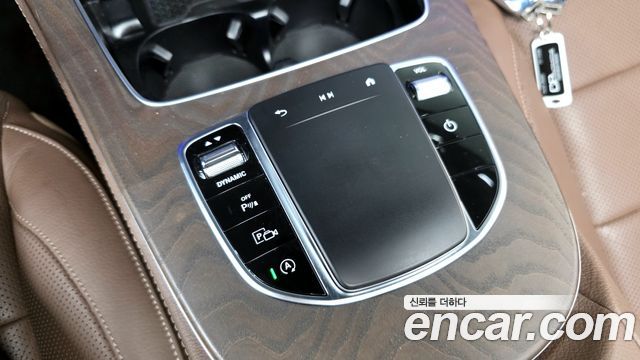 Mercedes-Benz E-Class E220d 4MATIC Exclusive