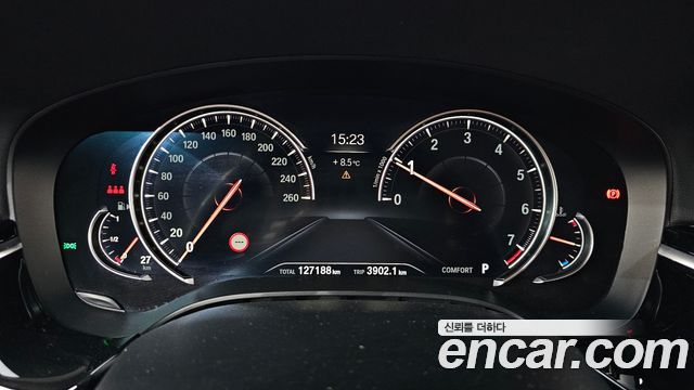 BMW 5-Series 520i Luxury