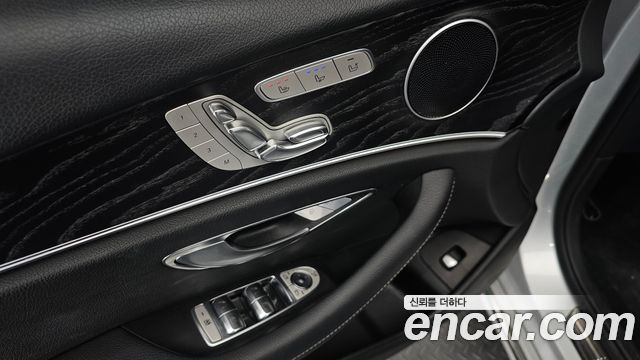 Mercedes-Benz E-Class E300 Avantgarde