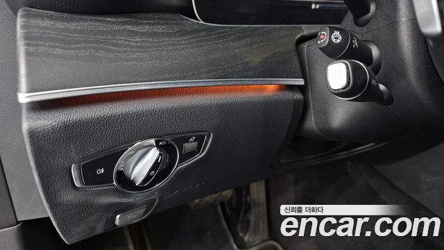 Mercedes-Benz E-Class E300 Avantgarde