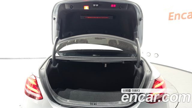 Mercedes-Benz E-Class E300 Avantgarde