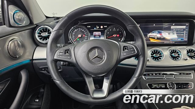 Mercedes-Benz E-Class E200 Avantgarde