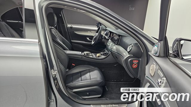 Mercedes-Benz E-Class E200 Avantgarde