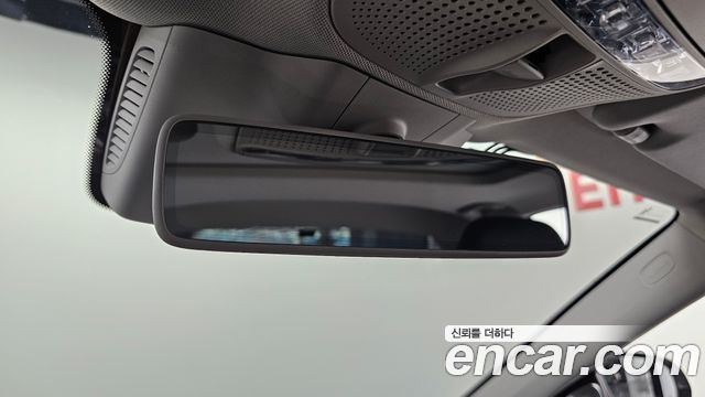 Mercedes-Benz E-Class E200 Avantgarde