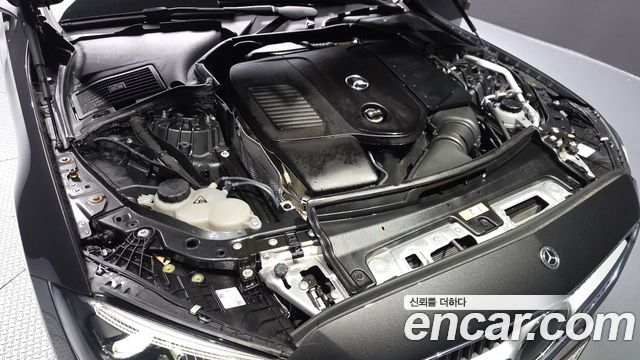 Mercedes-Benz C-Class C200 4MATIC Avantgarde