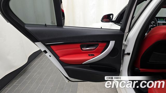 BMW 3-Series 330i M Sport