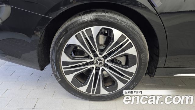 Mercedes-Benz E-Class E350e 4MATIC