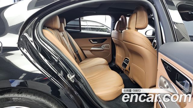 Mercedes-Benz E-Class E350e 4MATIC