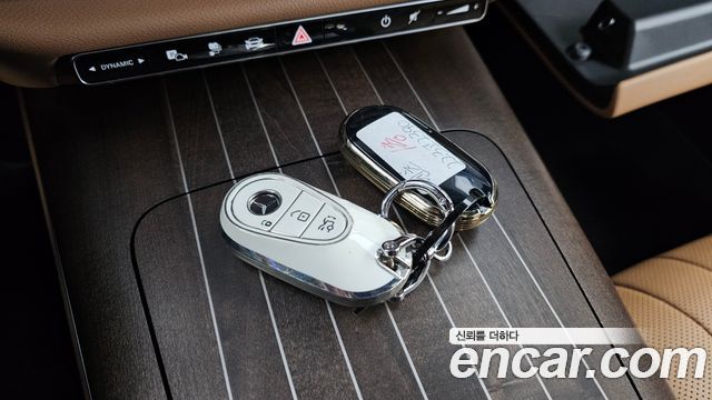 Mercedes-Benz E-Class E350e 4MATIC