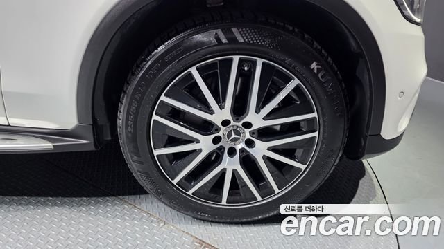 Mercedes-Benz GLC-Class GLC300 4MATIC