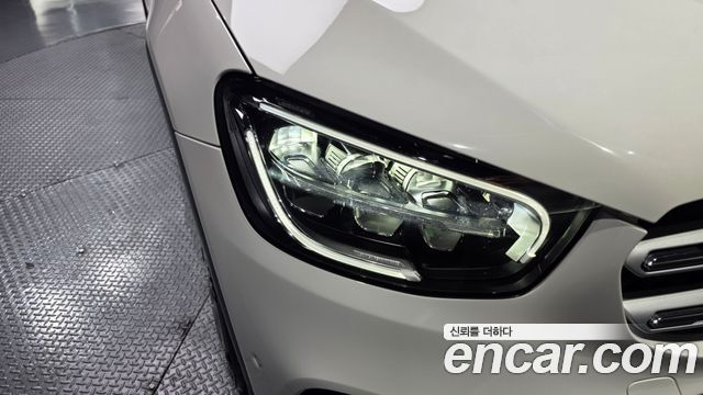 Mercedes-Benz GLC-Class GLC300 4MATIC