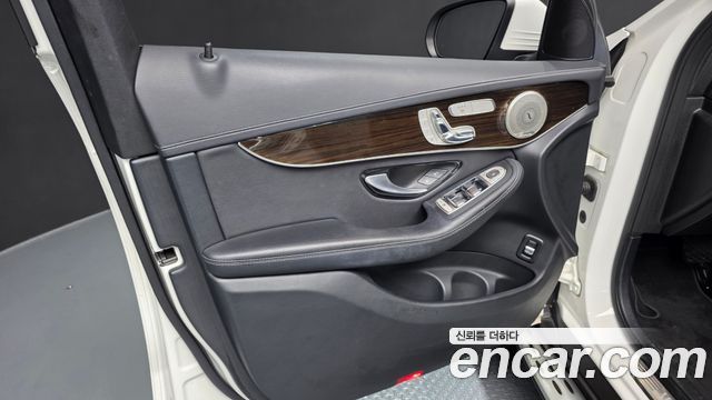 Mercedes-Benz GLC-Class GLC300 4MATIC