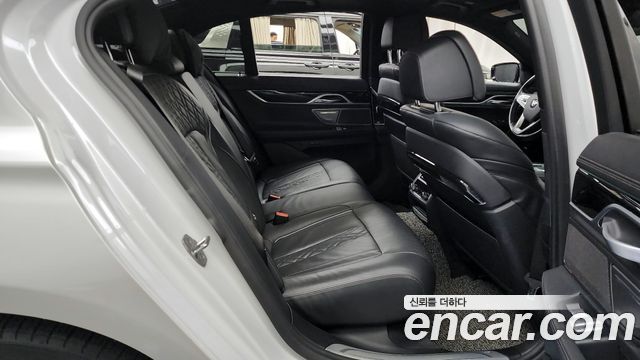 BMW 7-Series 740d xDrive M Sport