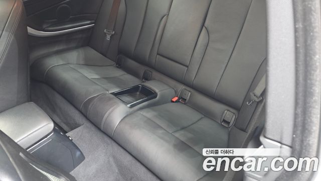 BMW 4-Series 420i M Sport Coupe