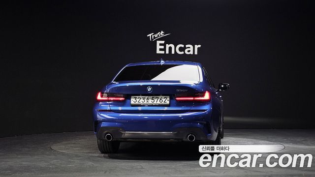 BMW 3-Series 330i M Sport