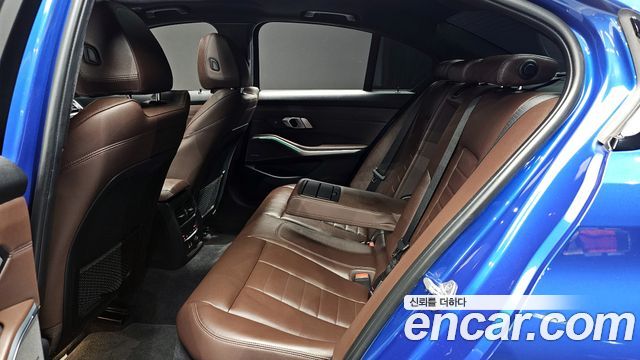 BMW 3-Series 330i M Sport