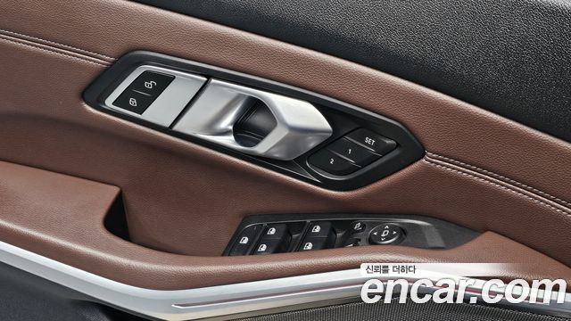 BMW 3-Series 330i M Sport