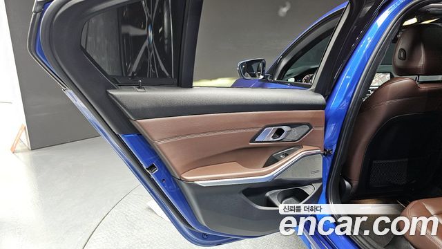 BMW 3-Series 330i M Sport
