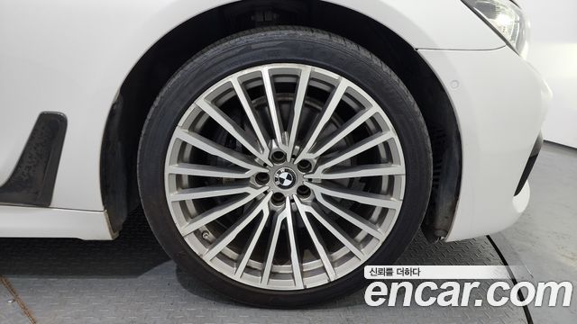 BMW 7-Series 740d xDrive M Sport