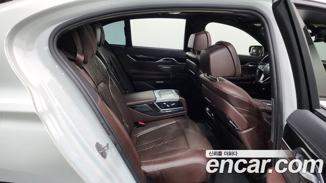 BMW 7-Series 740d xDrive M Sport