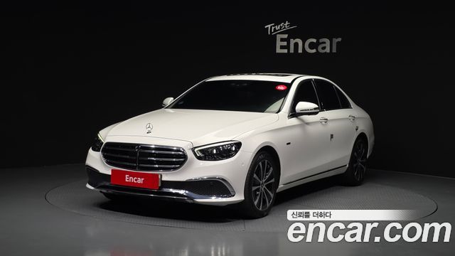 Mercedes-Benz E-Class E300e 4MATIC Exclusive