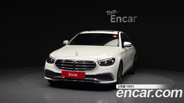 Mercedes-Benz E-Class E300e 4MATIC Exclusive