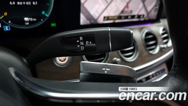 Mercedes-Benz E-Class E300e 4MATIC Exclusive
