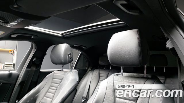 Mercedes-Benz E-Class E300e 4MATIC Exclusive