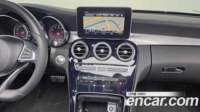 Mercedes-Benz C-Class C200 Cabriolet
