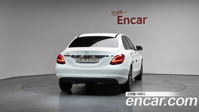 Mercedes-Benz C-Class C200