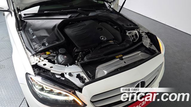 Mercedes-Benz C-Class C200