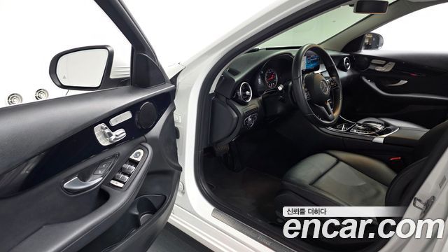 Mercedes-Benz C-Class C200