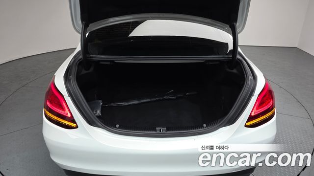 Mercedes-Benz C-Class C200