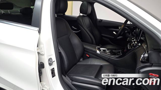 Mercedes-Benz C-Class C200