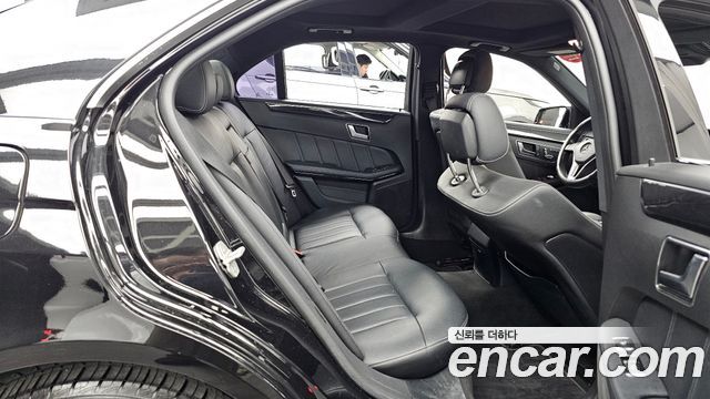 Mercedes-Benz E-Class E250 BlueTec 4MATIC AV