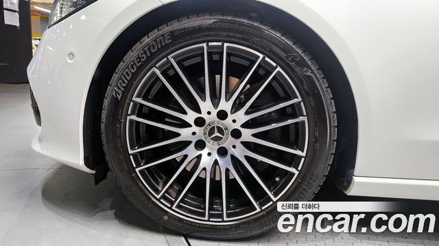 Mercedes-Benz C-Class C300 4MATIC Avantgarde